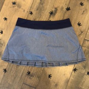 Gray Lululemon Size 8 Skirt with Ruffles